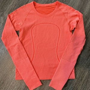 Lululemon Run Swiftly Crew, Like New, Size 6